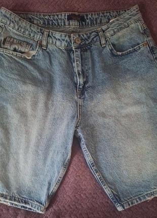 Джинсовые шорты.
состояние новых!