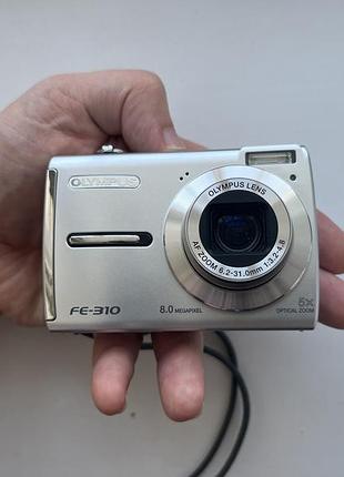 Вінтажний фотоаппарат камера 2000х olympus fe-310 8.0 mp срібний