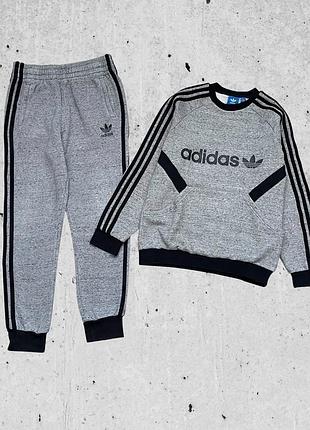 Оригінальний костюм adidas на 11/12 років