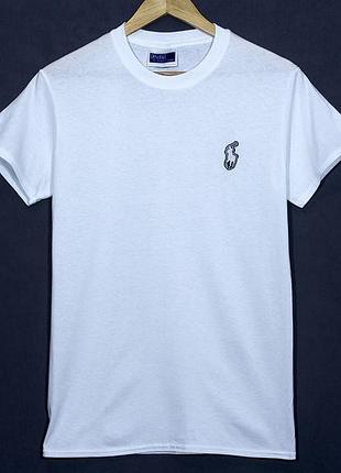 Белая мужская повседневная футболка polo