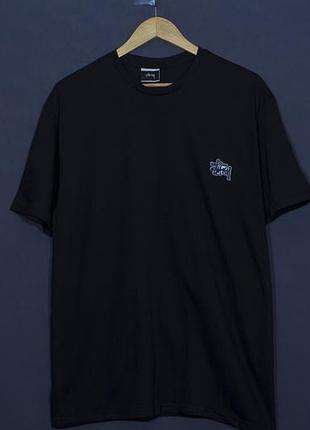 Мужская футболка stussy черного цвета