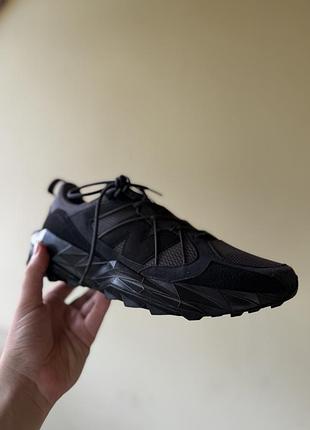 Кросівки new balance чорного кольору, чоловічі, розмір 13 (31 см). практично нові, взувалися один раз, і то лише лівий.