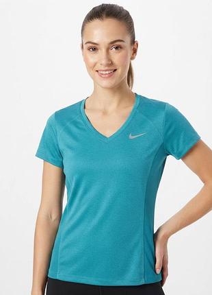 Спортивна футболка бірюзового кольору в принт від nike running  розмір s оригінал
