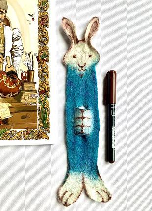 Зайчик бірюзовий, закладинка для книги дизайнерська, валяна