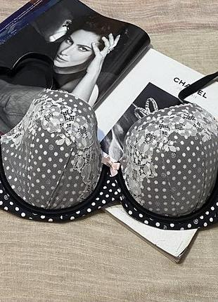 Victoria’s secret новий шикарний бюст з мереживом
