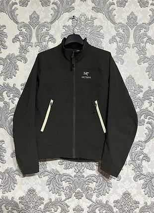Arcteryx куртка вітровка жіноча розмір м оригінал женский софтшел арктерикс арк