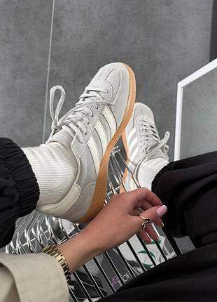 Adidas spezial grey white