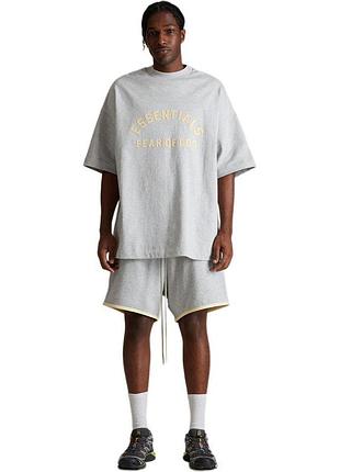 Футболка чоловіча fear of god essentials 125sp242006f