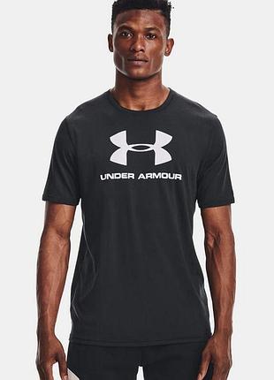 Футболка чоловіча under armour sportstyle logo 1329590-001