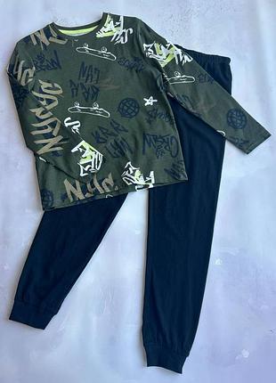 Пижама на мальчика демисезонная граффити primark р.128, 134 см