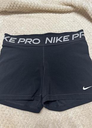 Спортивні шорти nike pro l