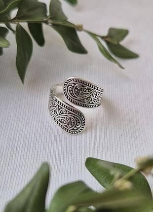 Вінтажне безрозмірне каблучка з ажурним візерунком, нержавіюча сталь