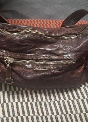 Оригинальная кожаная сумка miu miu coffer hobo с декором и камнями коричневая