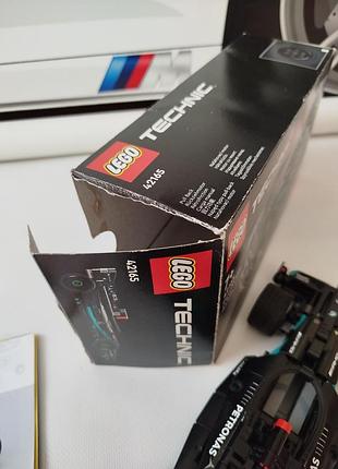 Конструктор lego technic mercedes-amg f1 w14 e performance pull-back (42165) 240 деталей гоночного болида. 5