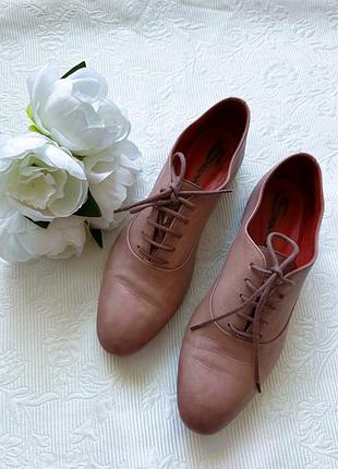 Santoni туфлі дербі шкіряні р-р 38