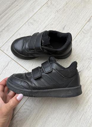 Кросівки adidas осінь- весна / оригінал/ 28-19 розмір