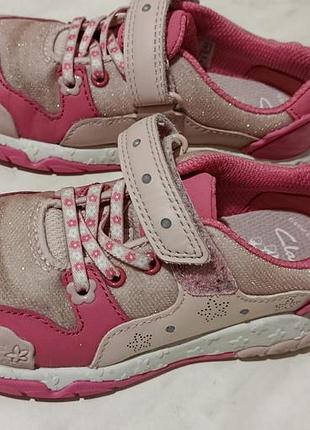 Кроссовки на девочку clarks, p.27.