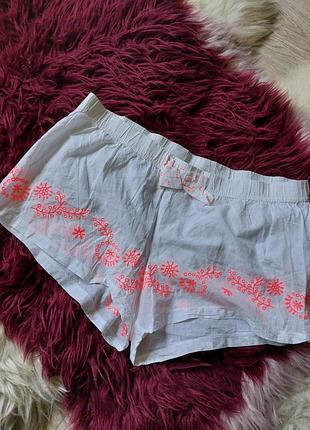 💜🌸🩵 Легкие батистовые шорты с вышивкой