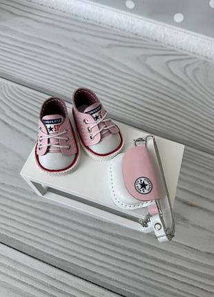 Розовый набор кеды и бананка converse для кукол паола рейна