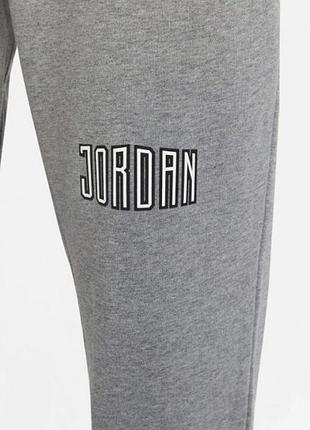 Штани jordan сірий білий напис dm3231-091 l