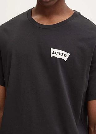 Чоловіча футболка levi's small logo чорна унісекс лівайс