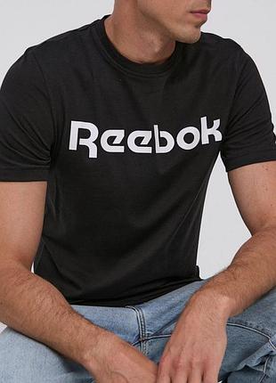 Мужская спортивная футболка reebok logo черная рибок