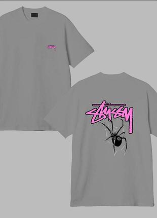 Мужская футболка stussy spider pink logo серая стусси с пуком тишка стуссi