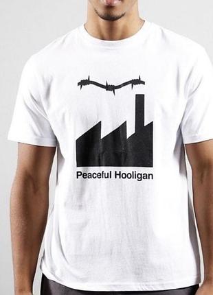 Чоловіча футболка peaceful hooligan біла хуліган