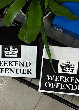 Мужская футболка weekend offender logo белая черная унисекс викенд офендер