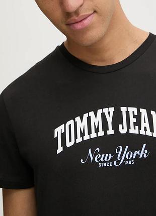 Мужская футболка tommy jeans черная унисекс томми