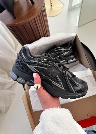Nb1906a black 41
