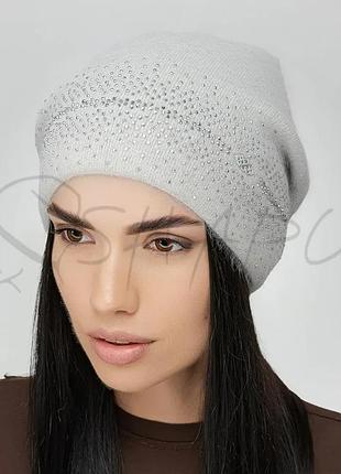 Шапка ангоровая украшена стразами утепленная флисом сзади сцепленная leks алмаз светло-серый
