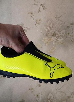 Футзалки ,сороконіжки puma finesse на стопу 21 см