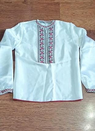 Продам вишиванку 110-116