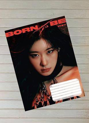 Тетрадь итзи itzy чхэрён chaeryeong на скобе 24 листа линия (32877)