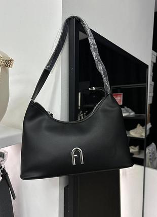 Стильна жіноча сумка furla