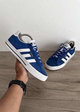 Кросівки замшеві adidas оригінал