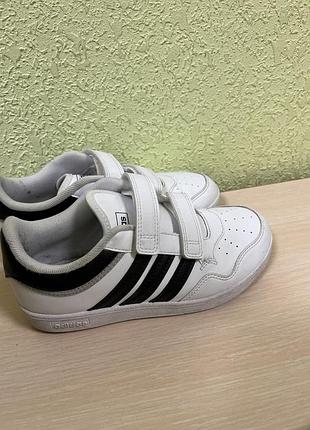 Кросівки adidas
