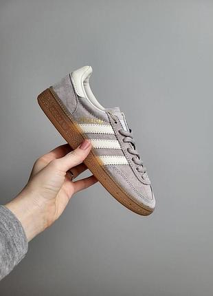 Женские серые кроссовки adidas spezial grey beige х адидас 38