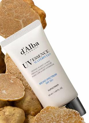 Сонцезахисний крем есенція d'alba waterfull essence sunscreen spf 50+ pa+++, 50 мл
