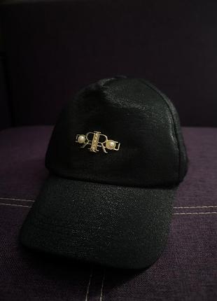 Черная блестящая бейсболка river island
