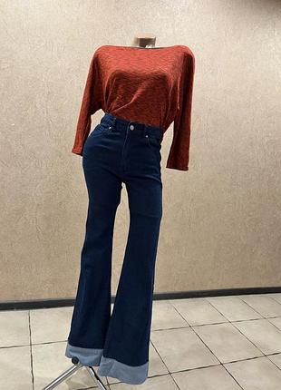 👖 стильні джинси-кльош із високою посадкою 👖