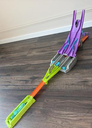 Трек hot wheels в ідеальному стані
