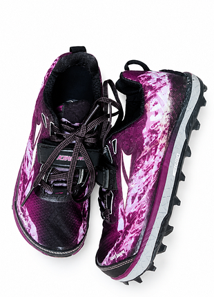 Туристические треккинговые кроссовки altra vibram megagrip являются нюансом