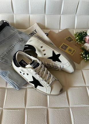 Стильні жіночі кросівки golden goose white black star