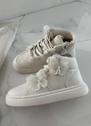 Високі кросівки кеди zara
