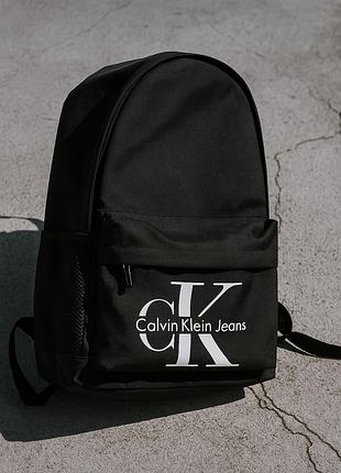 Рюкзак calvin klein черный с большим белым лого