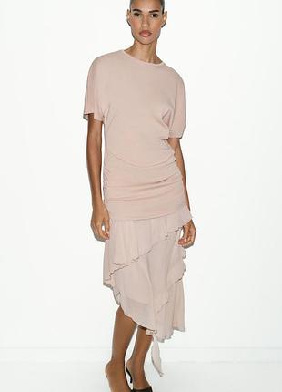 Изысканное платье zara розовый беж размер м