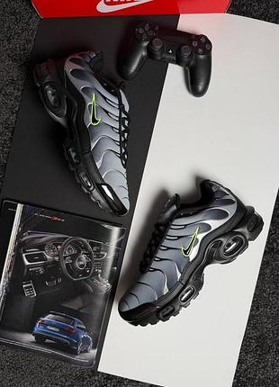 Чоловічі кросівки nike air max plus tn black grey silver