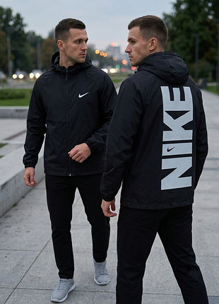 Вітрівка чоловіча nike весняна чорна